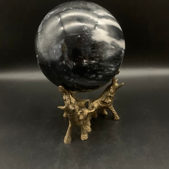 Vintage Black Agate Sphere Orb Crystal with Brass Elephant Stand - Picture 7 of 14